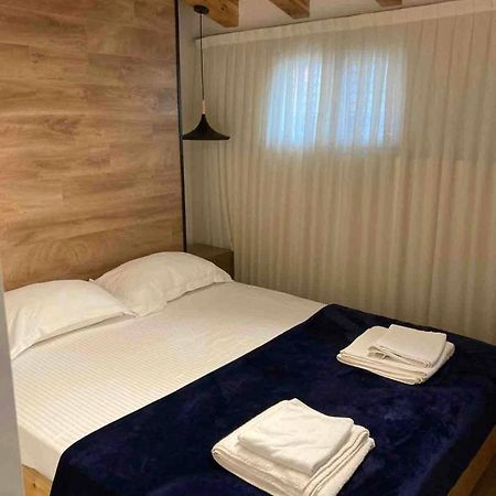 Lovely Loft 1-Bedroom In The Heart Of Tirana Eksteriør billede