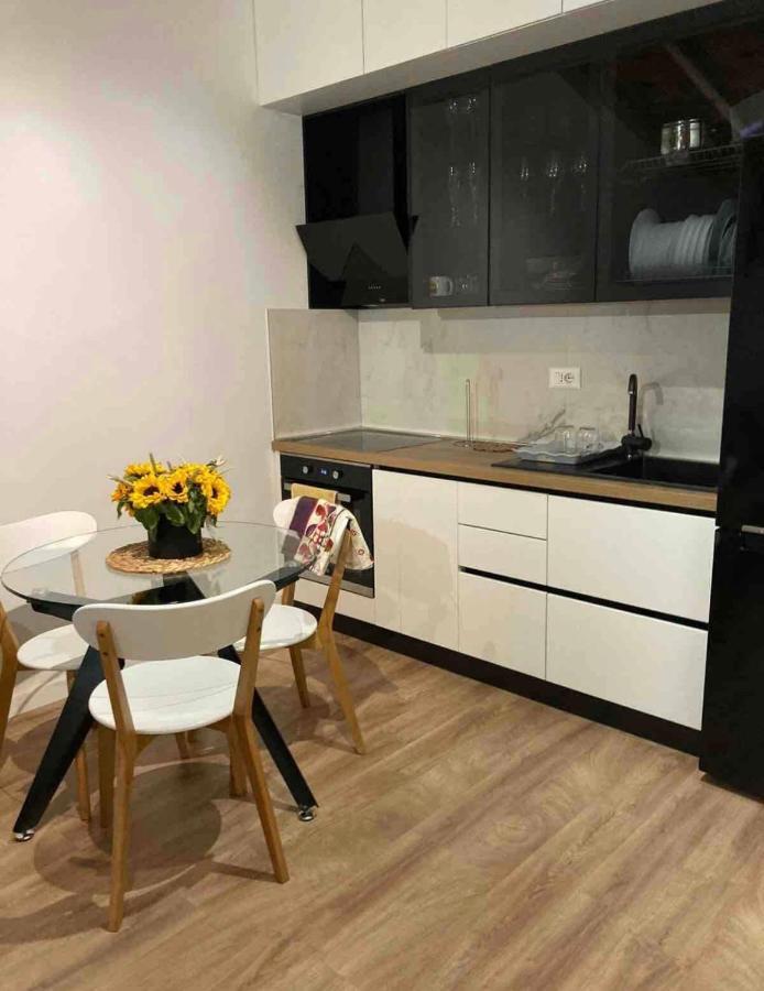 Lovely Loft 1-Bedroom In The Heart Of Tirana Eksteriør billede
